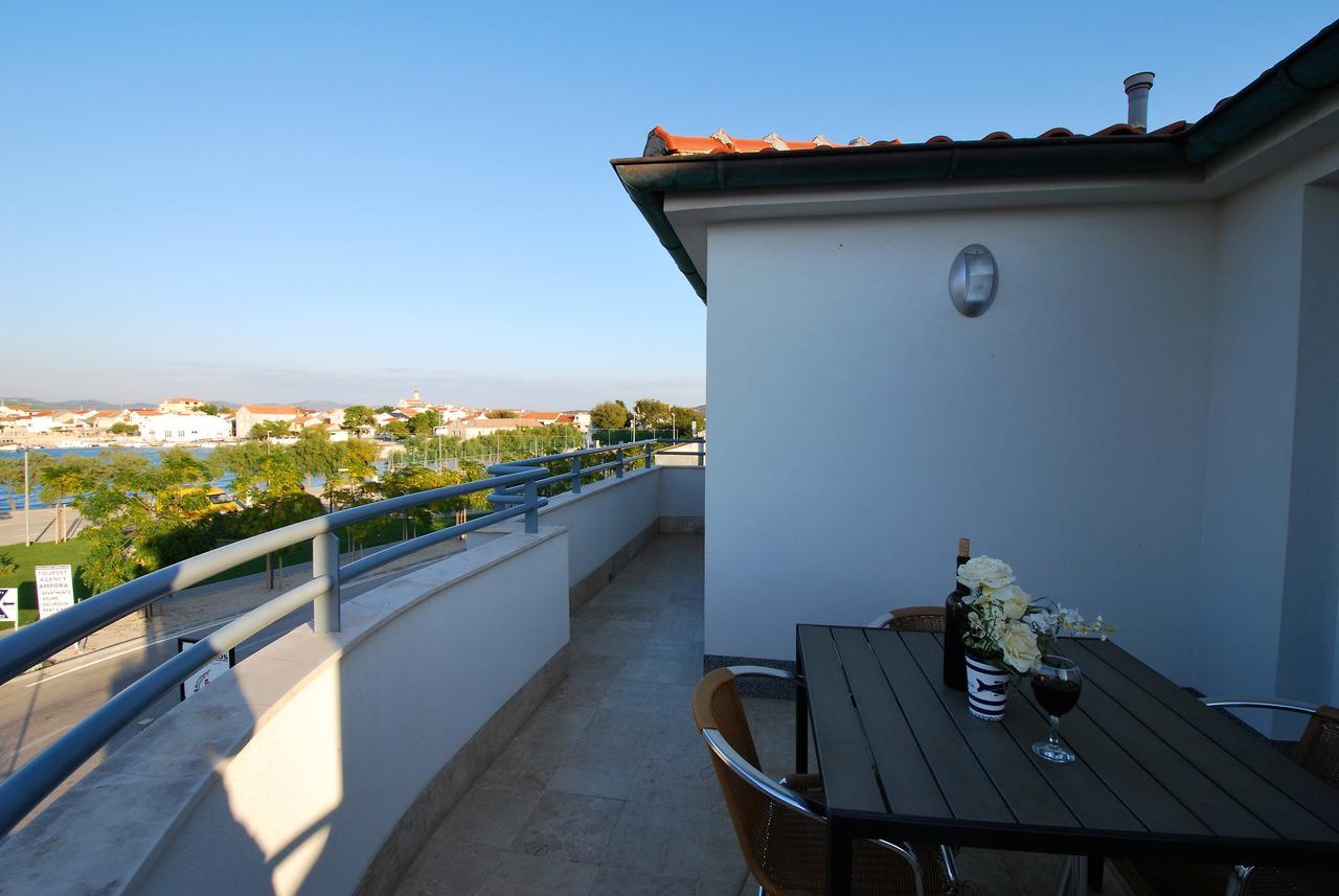 Nautica Apartments Betina  Exterior foto